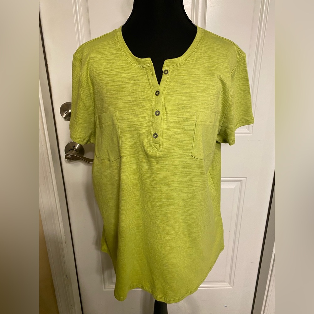 Liz Claiborne Green Short Sleeve Button Down Shirt